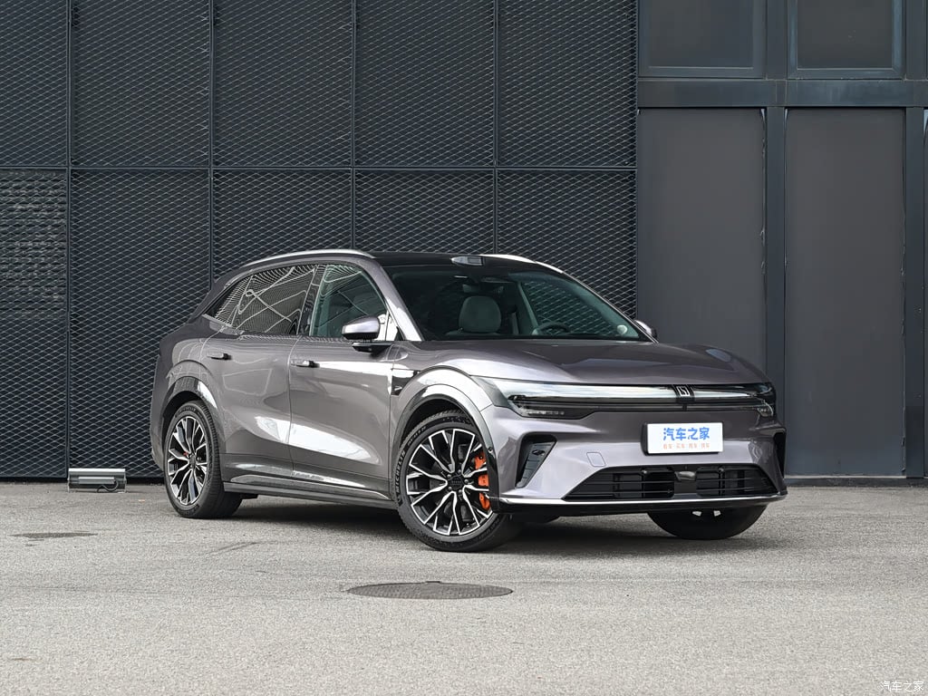 2025 Zeekr 7X — للتصدير